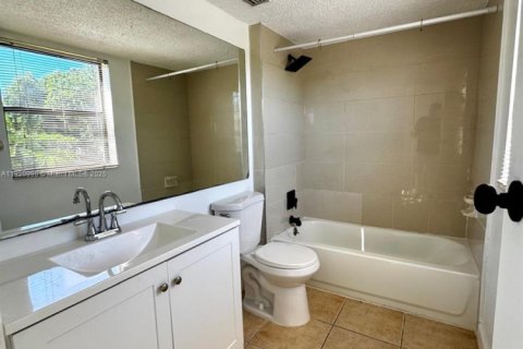 Copropriété à louer à Pompano Beach, Floride: 2 chambres, 106.65 m2 № 2018409 - photo 30