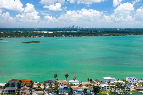 Villa ou maison à vendre à Madeira Beach, Floride: 4 chambres, 323.39 m2 № 2219040 - photo 7