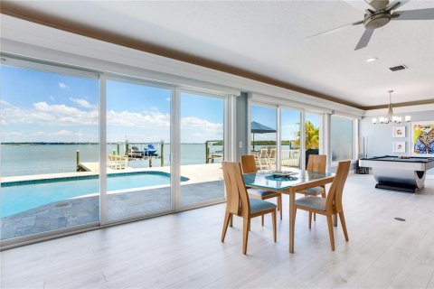 Villa ou maison à vendre à Madeira Beach, Floride: 4 chambres, 323.39 m2 № 2219040 - photo 15
