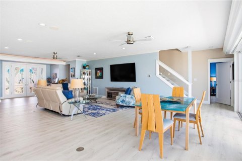 Villa ou maison à vendre à Madeira Beach, Floride: 4 chambres, 323.39 m2 № 2219040 - photo 21