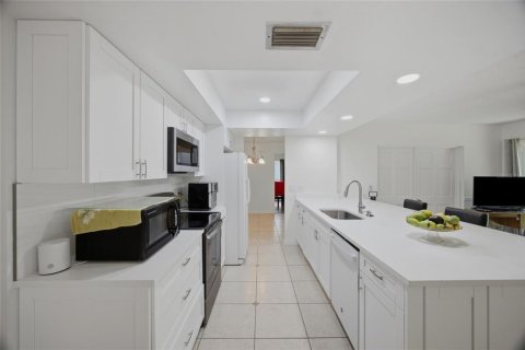 Villa ou maison à vendre à Tampa, Floride: 3 chambres, 157 m2 № 2220155 - photo 12