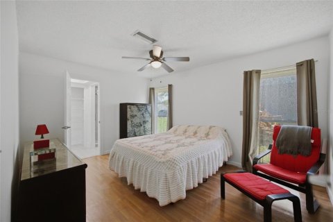Villa ou maison à vendre à Tampa, Floride: 3 chambres, 157 m2 № 2220155 - photo 15