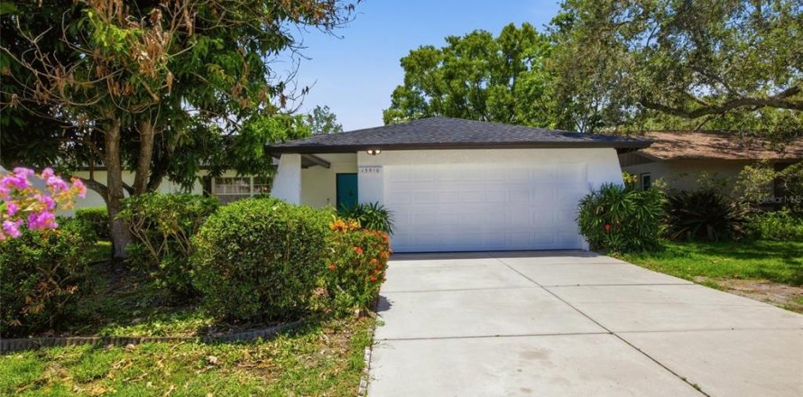 Villa ou maison à Tampa, Floride 3 chambres, 157 m2 № 2220155
