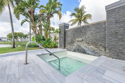 Снять в аренду кондоминиум в Дорал, Флорида 2 спальни, 92.34м2, № 2046100 - фото 28