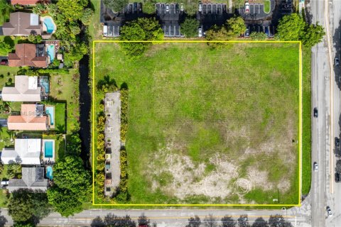 Propiedad comercial en venta en Coral Springs, Florida № 1993915 - foto 14