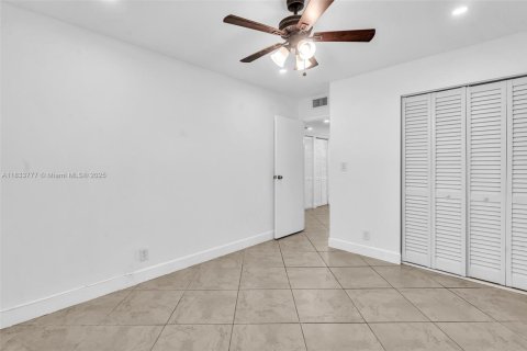 Casa en venta en Fort Lauderdale, Florida, 3 dormitorios, 118.45 m2 № 1940820 - foto 18