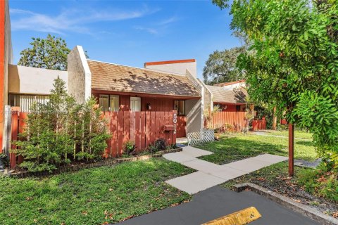 Casa en venta en Fort Lauderdale, Florida, 3 dormitorios, 118.45 m2 № 1940820 - foto 4