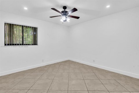 Casa en venta en Fort Lauderdale, Florida, 3 dormitorios, 118.45 m2 № 1940820 - foto 19