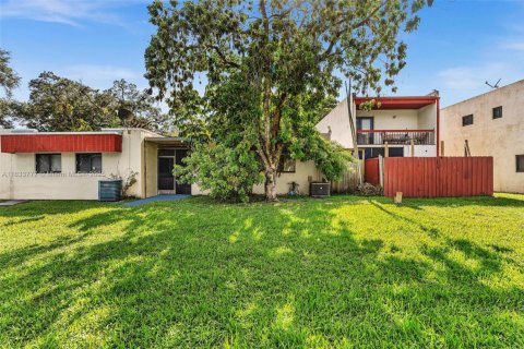 Casa en venta en Fort Lauderdale, Florida, 3 dormitorios, 118.45 m2 № 1940820 - foto 26