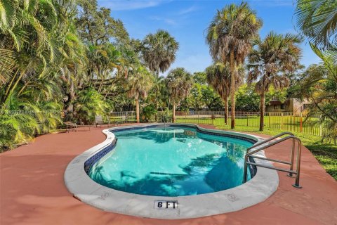 Casa en venta en Fort Lauderdale, Florida, 3 dormitorios, 118.45 m2 № 1940820 - foto 24