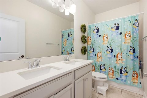 Casa en venta en Lake Mary, Florida, 3 dormitorios, 261.8 m2 № 2378082 - foto 2