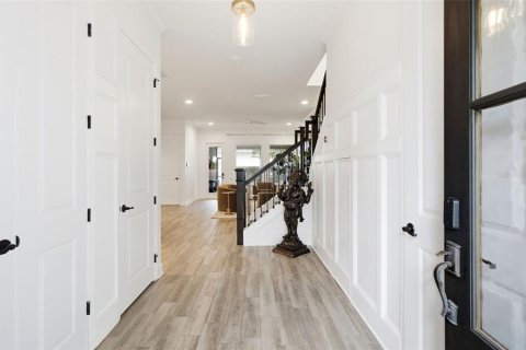 Casa en venta en Lake Mary, Florida, 3 dormitorios, 261.8 m2 № 2378082 - foto 9