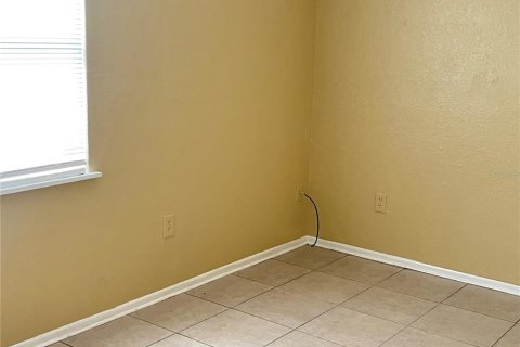House in Orlando, Florida 3 bedrooms, 104.79 sq.m. № 2377972 - photo 11