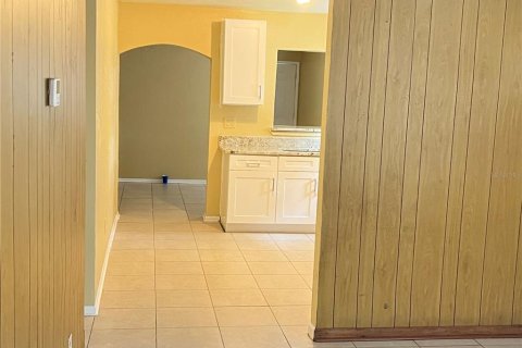 House in Orlando, Florida 3 bedrooms, 104.79 sq.m. № 2377972 - photo 13