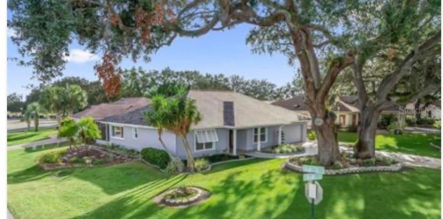 Casa en Summerfield, Florida 2 dormitorios, 158.12 m2 № 1899374