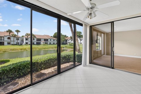 Condo in Boynton Beach, Florida, 2 bedrooms № 2262447 - photo 27