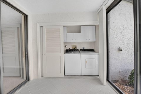 Condo in Boynton Beach, Florida, 2 bedrooms № 2262447 - photo 26