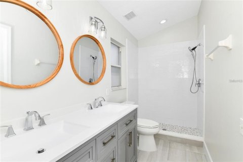 Villa ou maison à louer à Orlando, Floride: 3 chambres, 126.63 m2 № 2219393 - photo 16