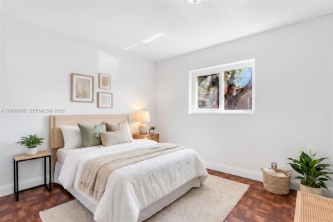 Villa ou maison à vendre à Sunrise, Floride: 3 chambres, 181.16 m2 № 2418292 - photo 13