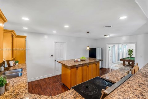 Villa ou maison à vendre à Sunrise, Floride: 3 chambres, 181.16 m2 № 2418292 - photo 7