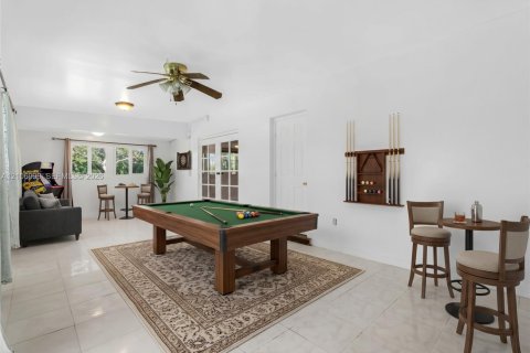 Villa ou maison à vendre à Sunrise, Floride: 3 chambres, 181.16 m2 № 2418292 - photo 12