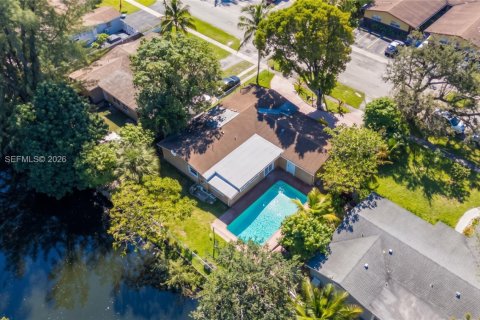 Villa ou maison à vendre à Sunrise, Floride: 3 chambres, 181.16 m2 № 2418292 - photo 22