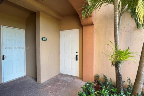 Condo in Doral, Florida, 2 bedrooms  № 2055611 - photo 16