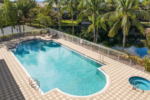 Adosado en venta en Riviera Beach, Florida, 2 dormitorios, 112.04 m2 № 2327573 - foto 30