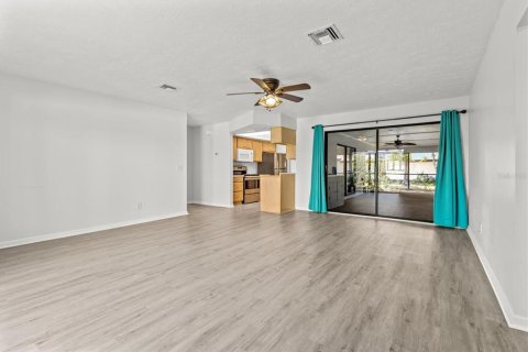 Casa en venta en Homosassa, Florida, 3 dormitorios, 168.9 m2 № 1449265 - foto 18