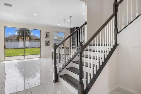 Casa en venta en Orlando, Florida, 5 dormitorios, 304.07 m2 № 1916267 - foto 11