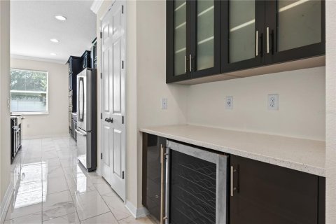 Casa en venta en Orlando, Florida, 5 dormitorios, 304.07 m2 № 1916267 - foto 17