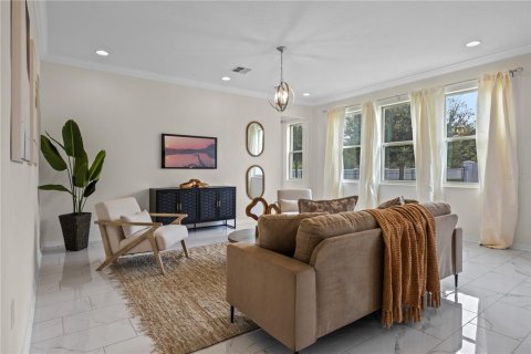 Casa en venta en Orlando, Florida, 5 dormitorios, 304.07 m2 № 1916267 - foto 21