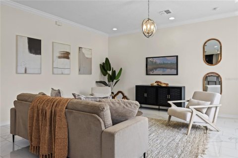 Casa en venta en Orlando, Florida, 5 dormitorios, 304.07 m2 № 1916267 - foto 24
