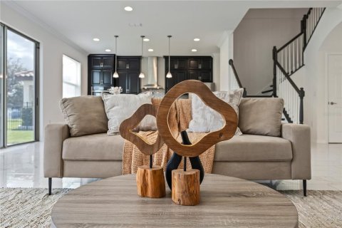 Casa en venta en Orlando, Florida, 5 dormitorios, 304.07 m2 № 1916267 - foto 25