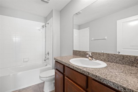 House in Sun City Center, Florida 4 bedrooms, 171.03 sq.m. № 2237071 - photo 26