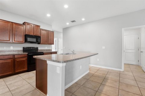 House in Sun City Center, Florida 4 bedrooms, 171.03 sq.m. № 2237071 - photo 14