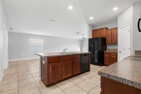 House in Sun City Center, Florida 4 bedrooms, 171.03 sq.m. № 2237071 - photo 12
