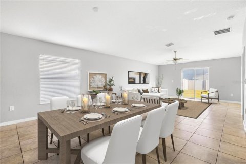 House in Sun City Center, Florida 4 bedrooms, 171.03 sq.m. № 2237071 - photo 5