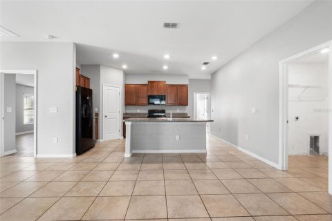 House in Sun City Center, Florida 4 bedrooms, 171.03 sq.m. № 2237071 - photo 9