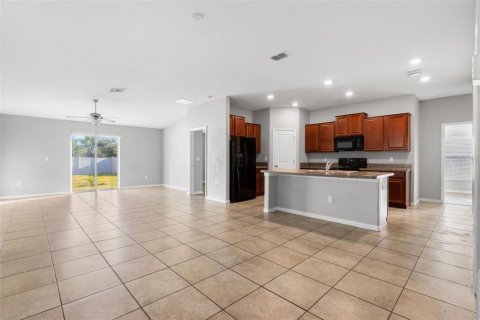 House in Sun City Center, Florida 4 bedrooms, 171.03 sq.m. № 2237071 - photo 8