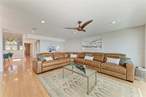 Condo in Bradenton, Florida, 2 bedrooms  № 1837635 - photo 17