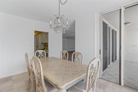 Copropriété à vendre à Clearwater, Floride: 2 chambres, 137.4 m2 № 2134207 - photo 15
