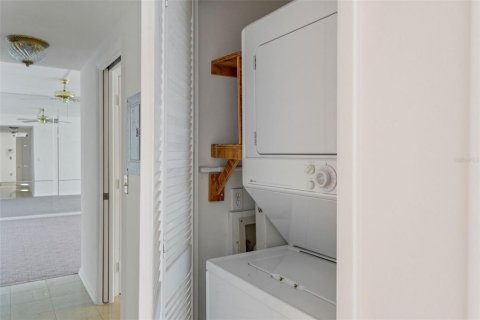 Copropriété à vendre à Clearwater, Floride: 2 chambres, 137.4 m2 № 2134207 - photo 24