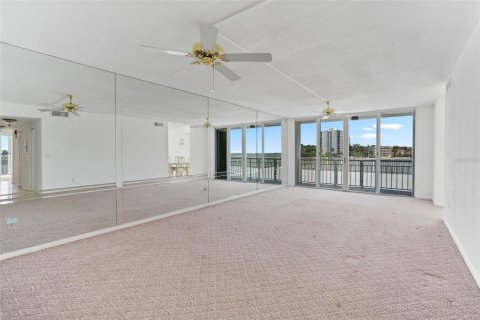 Copropriété à vendre à Clearwater, Floride: 2 chambres, 137.4 m2 № 2134207 - photo 9