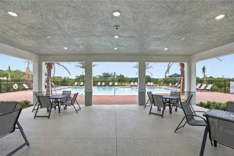 Townhouse in Groveland, Florida 3 bedrooms, 137.12 sq.m. № 2157155 - photo 24