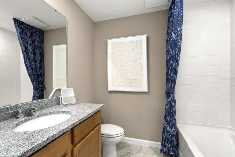 Townhouse in Groveland, Florida 3 bedrooms, 137.12 sq.m. № 2157155 - photo 18