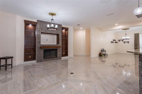 House in Palm Coast, Florida 4 bedrooms, 276.29 sq.m. № 1254359 - photo 17