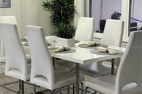 Casa en venta en Davenport, Florida, 5 dormitorios, 253.81 m2 № 2127291 - foto 16
