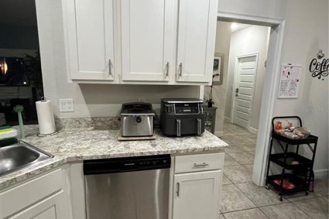 Casa en venta en Davenport, Florida, 5 dormitorios, 253.81 m2 № 2127291 - foto 12