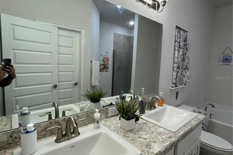 Casa en venta en Davenport, Florida, 5 dormitorios, 253.81 m2 № 2127291 - foto 26